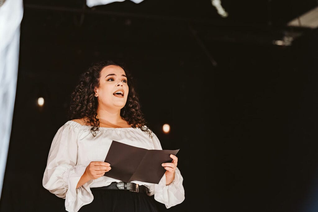 Theater Narrenschiff Unna Lindenbrauerei Kühlschiff Unna Hochzeitsfotograf - Hochzeitssängerin mit Sologesang