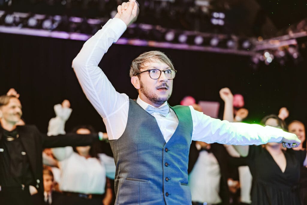 Theater Narrenschiff Unna Lindenbrauerei Kühlschiff Unna Hochzeitsfotograf - Cowboy-Tanz Hochzeitstanz Choreographie